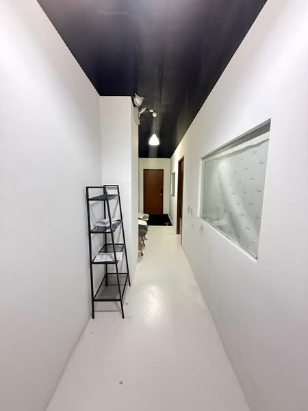 Ubi Techpark, 10 Ubi Crescent, 1,970 sqft, Light Industrial (B1) For Sale, by Joe Tay, 500071957 - Corridor - CommercialGuru.com.sg