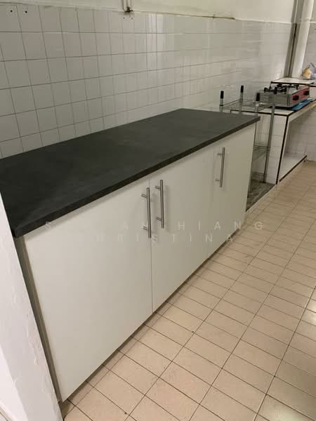 673 Hougang Avenue 8, 673 Hougang Avenue 8, 2 Bedrooms, 688 sqft, HDB Flat For Rent, by Soh Ah Hiang Christina, 500071965 - Kitchen - PropertyGuru.com.sg