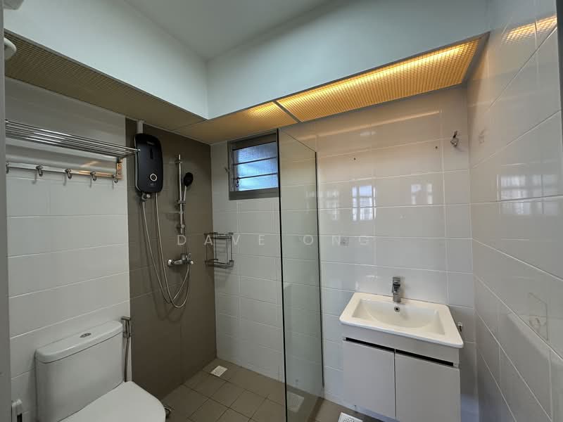 224C Sumang Lane HDB Flat For Sale at S$ 688,000 | PropertyGuru Singapore - Bathroom