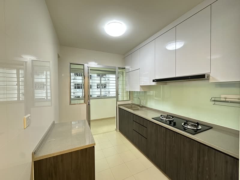 224C Sumang Lane HDB Flat For Sale at S$ 688,000 | PropertyGuru Singapore - Kitchen