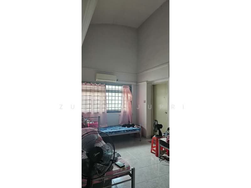 273 Pasir Ris Street 21 HDB Flat For Sale at S$ 700,000 | PropertyGuru Singapore - Bedroom