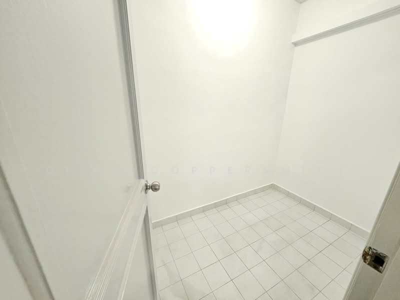 Royal Palm Mansions, 330 Pasir Panjang Road, 4 Bedrooms, 1,227 sqft, Condominium For Rent, by Gilad Coppersmith, 500072009 - Interior - PropertyGuru.com.sg