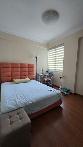 Orchid Park Condominium Condominium For Sale at S$ 1,380,000 | PropertyGuru Singapore - Bedroom