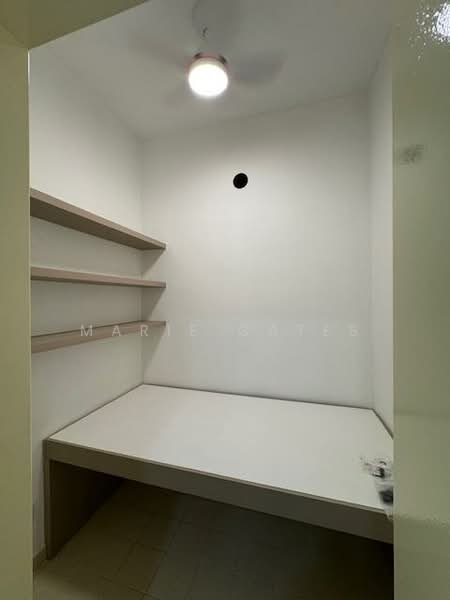 Malvern Springs, 373 Onan Road, 3 Bedrooms, 1,658 sqft, Condominium For Rent, by Marie Gates, 500072025 - Helpers room with fan and shelving - PropertyGuru.com.sg