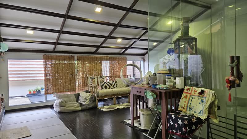 Lakepoint Condo Condominium For Sale at S$ 2,720,000 | PropertyGuru Singapore - Living Room