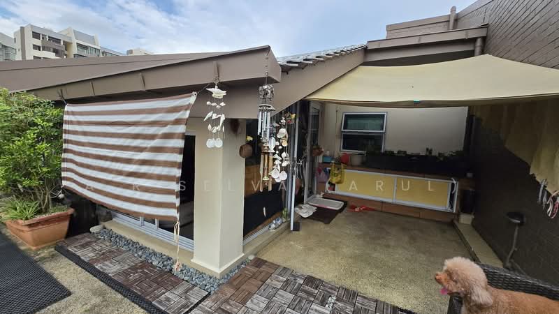 Lakepoint Condo Condominium For Sale at S$ 2,720,000 | PropertyGuru Singapore - Exterior