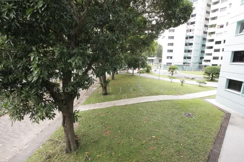 689 Jurong West Central 1 HDB Flat For Sale at S$ 608,000 | PropertyGuru Singapore - Exterior