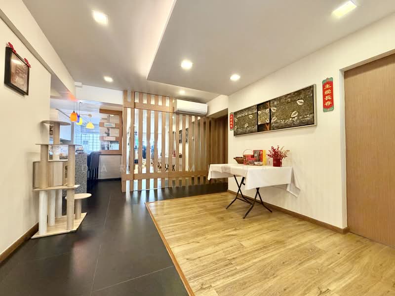 250 Tampines Street 21 HDB Flat For Sale at S$ 645,000 | PropertyGuru Singapore - Living Room