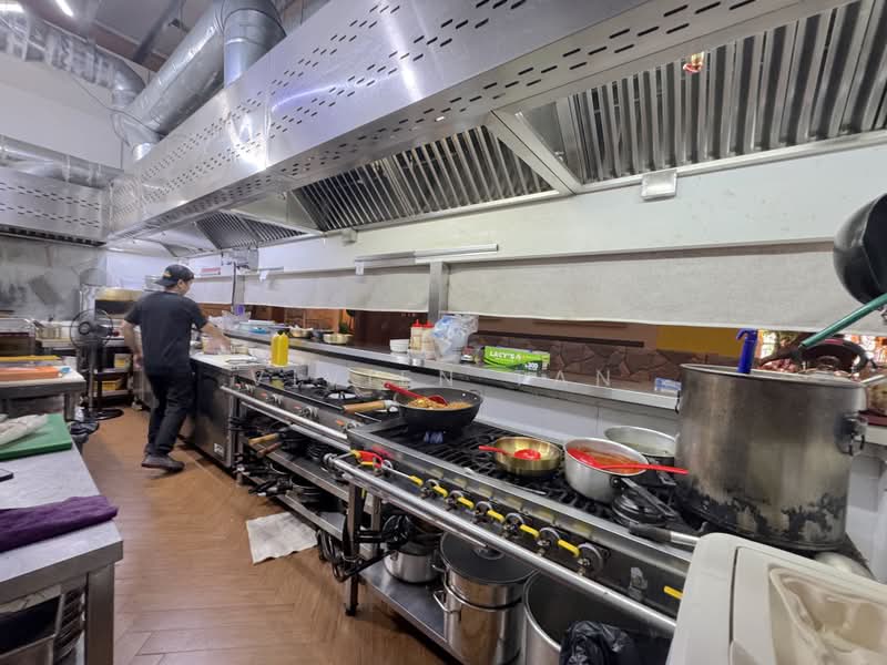 F&B @ Tras Street, Keong Saik Road/ Mosque Street/ Pagoda Street, 4,500 sqft, Food & Beverage For Rent, by Vivien Tan, 500072057 - Kitchen - CommercialGuru.com.sg