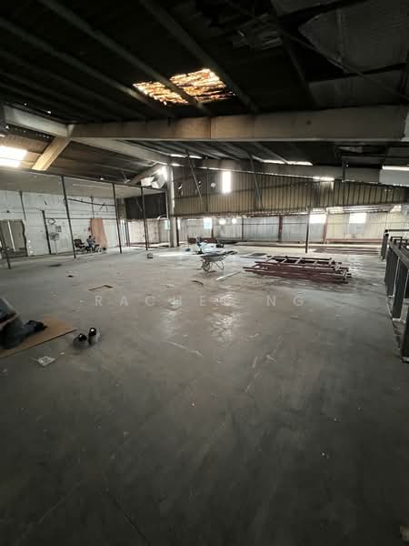 🌟 Jalan mesin | Ground floor | standalone factory warehouse | no gst | high ceiling | direct loadin, Jalan mesin, 15,050 sqft, Light Industrial (B1) For Rent, by Rachel ng, 500072073 - Interior - CommercialGuru.com.sg