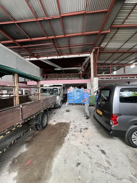 🌟 Jalan mesin | Ground floor | standalone factory warehouse | no gst | high ceiling | direct loadin, Jalan mesin, 15,050 sqft, Light Industrial (B1) For Rent, by Rachel ng, 500072073 - Exterior - CommercialGuru.com.sg