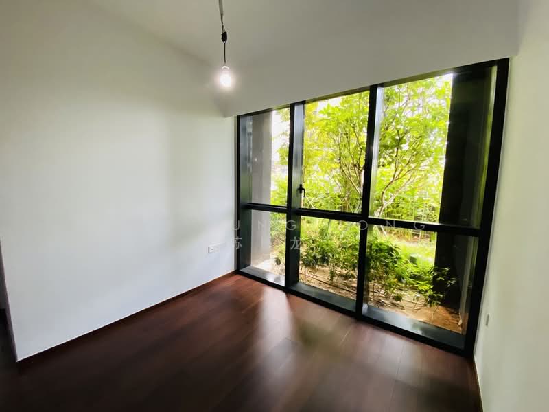 Lentor Modern Condominium For Sale at S$ 2,250,000 | PropertyGuru Singapore - Masterbedroom