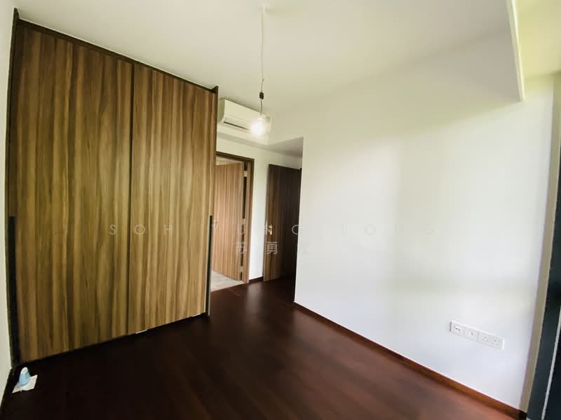 Lentor Modern Condominium For Sale at S$ 2,250,000 | PropertyGuru Singapore - Masterbedroom