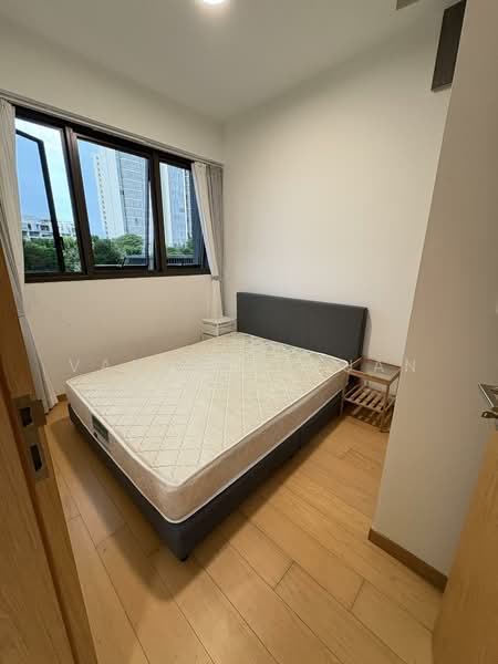 Midwood Condominium For Sale at S$ 1,380,000 | PropertyGuru Singapore - Bedroom