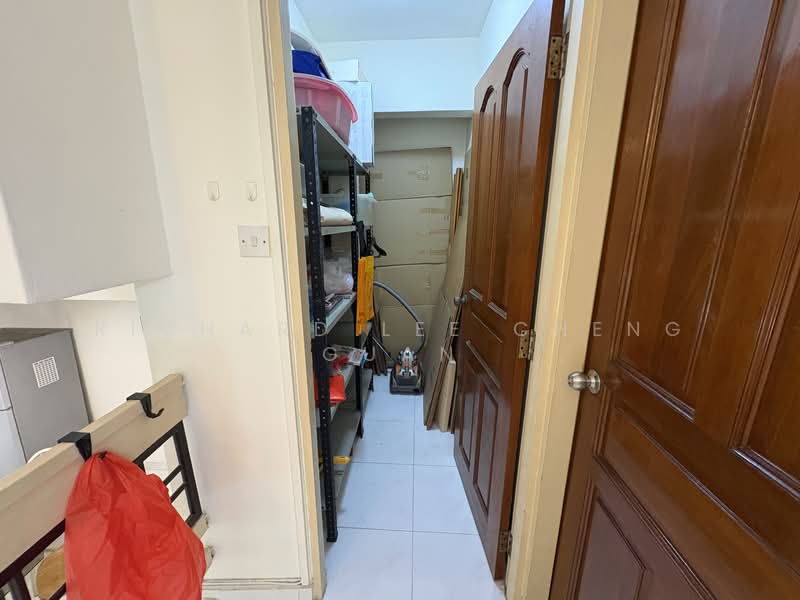 Pandan Valley Condominium For Sale at S$ 2,500,000 | PropertyGuru Singapore - Interior