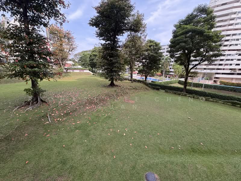 Pandan Valley Condominium For Sale at S$ 2,500,000 | PropertyGuru Singapore - Exterior