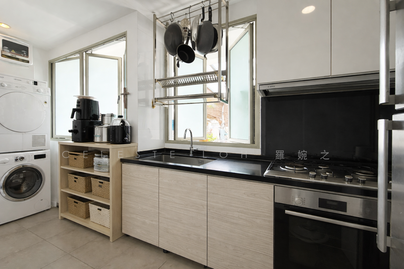 Suites Twenty Two, 25 Lorong G Telok Kurau, 3 Bedrooms, 1,076 sqft, Condominium For Rent, by Celeste Loh 羅婉之, 500072126 - Kitchen - PropertyGuru.com.sg