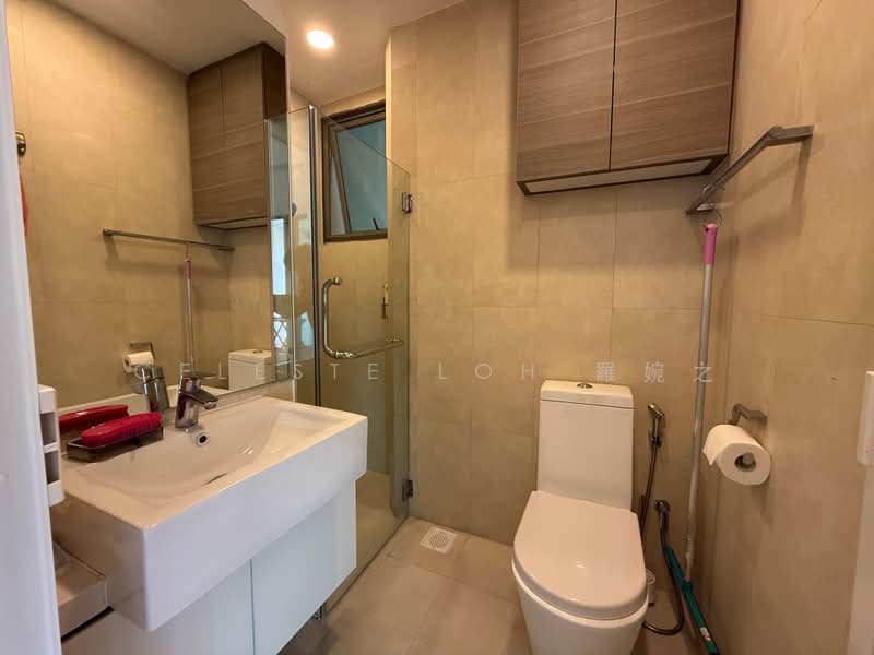Suites Twenty Two, 25 Lorong G Telok Kurau, 3 Bedrooms, 1,023 sqft, Condominium For Rent, by Celeste Loh 羅婉之, 500072126 - Bathroom - PropertyGuru.com.sg