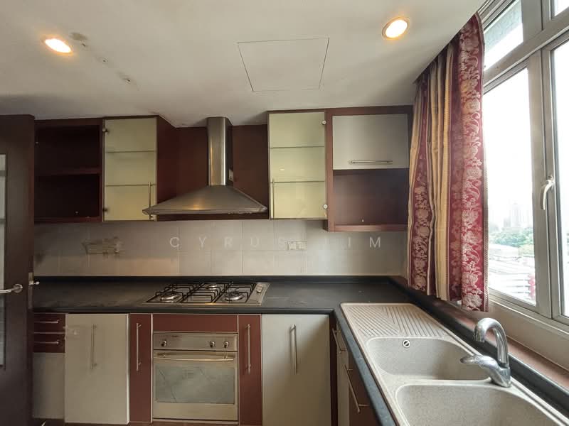 Alessandrea Apartment For Sale at S$ 2,188,888 | PropertyGuru Singapore - Kitchen