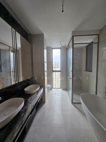 The Avenir, 8 River Valley Close, 4 Bedrooms, 2,411 sqft, Condominium For Rent, by Jonathan Hee, 500072130 - Bathroom - PropertyGuru.com.sg