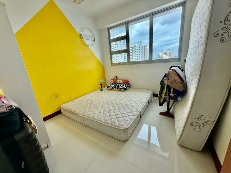 591A Ang Mo Kio Street 51 HDB Flat For Sale at S$ 800,000 | PropertyGuru Singapore - Bedroom