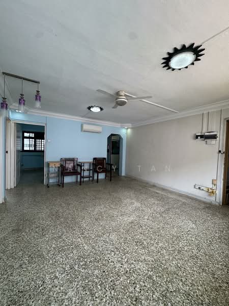 34 Bedok South Avenue 2 HDB Flat For Sale at S$ 495,000 | PropertyGuru Singapore - Living Room