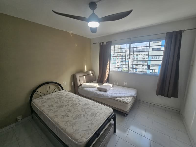 141 Bishan Street 12, 141 Bishan Street 12, 3 Bedrooms, 1,290 sqft, HDB Flat For Rent, by Nick Poh, 500072154 - Bedroom - PropertyGuru.com.sg