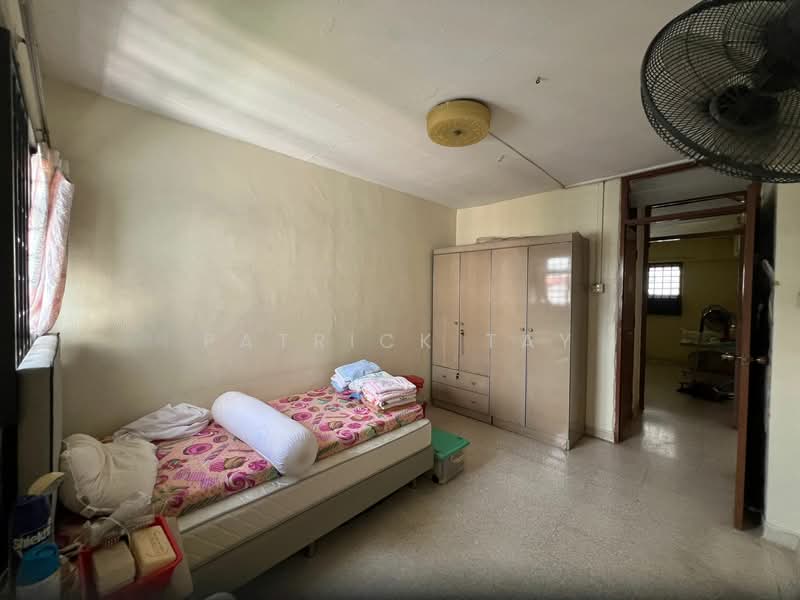 117 Bedok North Road HDB Flat For Sale at S$ 500,000 | PropertyGuru Singapore - Bedroom