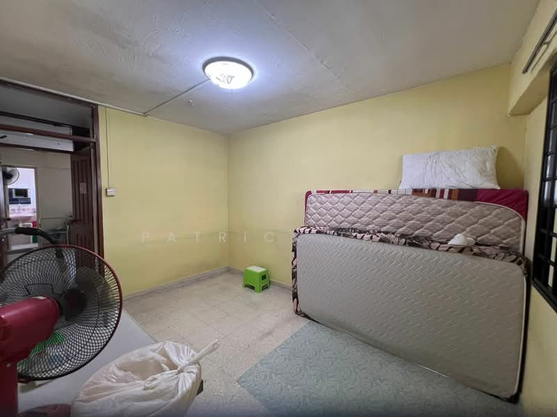 117 Bedok North Road HDB Flat For Sale at S$ 500,000 | PropertyGuru Singapore - Bedroom