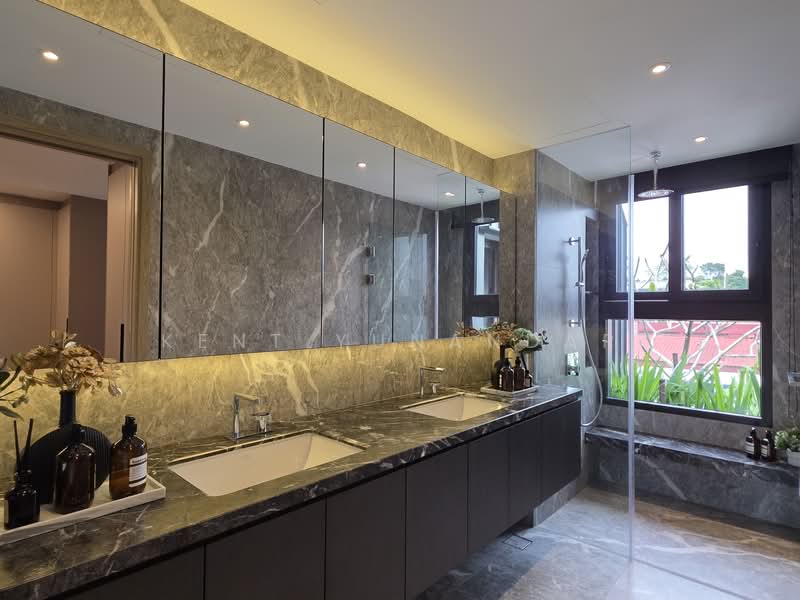 Fernhill Road New Semi Detached Semi-Detached House For Sale at S$ 14,380,000 | PropertyGuru Singapore - Bathroom
