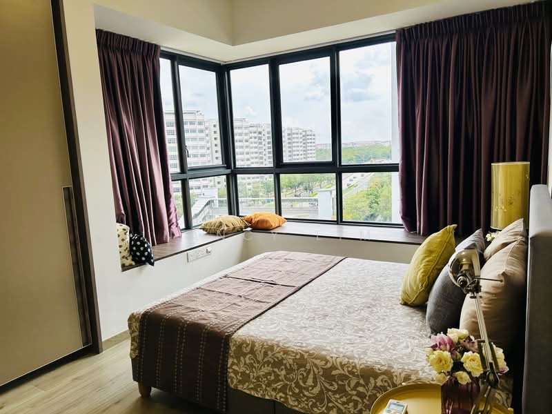 Coco Palms, 15 Pasir Ris Grove, 2 Bedrooms, 743 sqft, Condominium For Rent, by Nancy Lim, 500072192 - Master Bedroom - PropertyGuru.com.sg