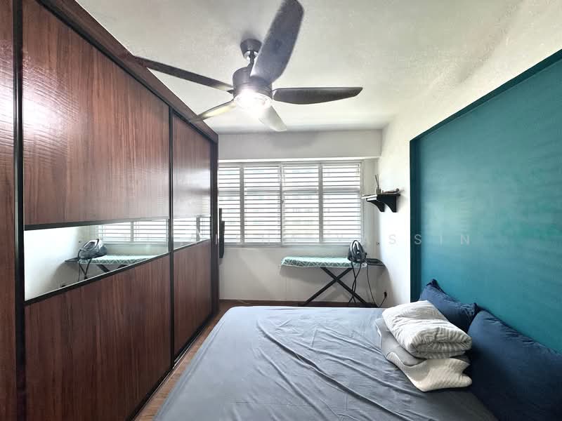 428A Yishun Avenue 11 HDB Flat For Sale at S$ 575,000 | PropertyGuru Singapore - Bedroom