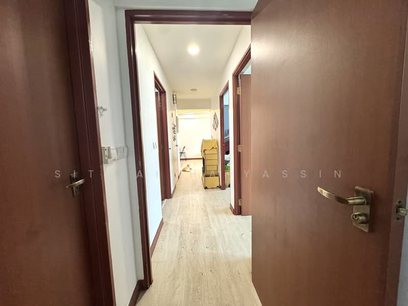 428A Yishun Avenue 11 HDB Flat For Sale at S$ 575,000 | PropertyGuru Singapore - Corridor