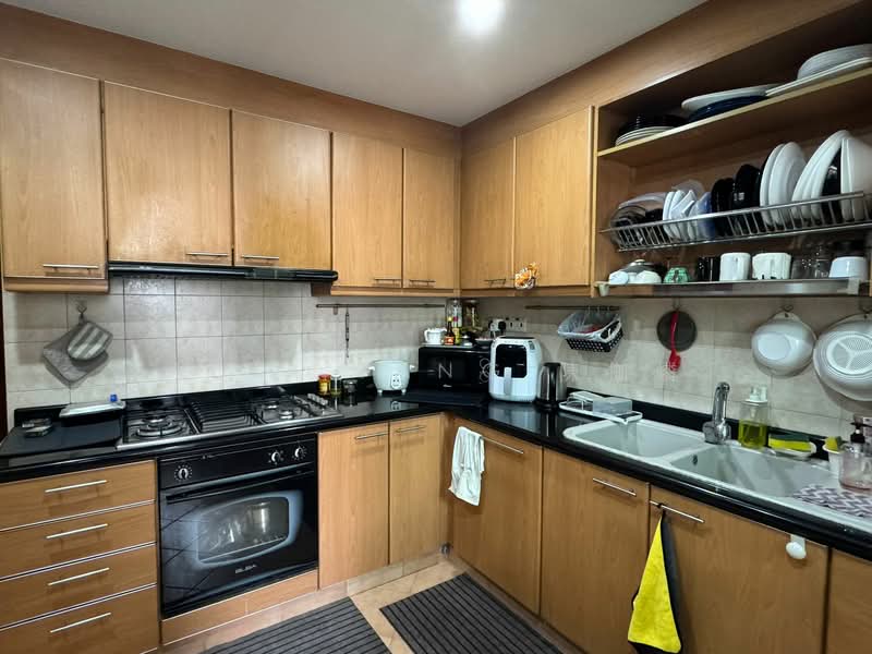 Sims Residences, 8 Lorong 39 Geylang, 3 Bedrooms, 1,184 sqft, Apartment For Rent, by Alex Tang 陳拁燐, 500072212 - Kitchen - PropertyGuru.com.sg
