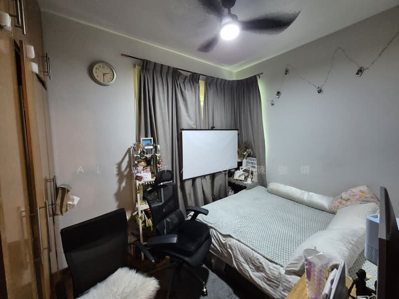 Sims Residences, 8 Lorong 39 Geylang, 3 Bedrooms, 1,184 sqft, Apartment For Rent, by Alex Tang 陳拁燐, 500072212 - Bedroom - PropertyGuru.com.sg