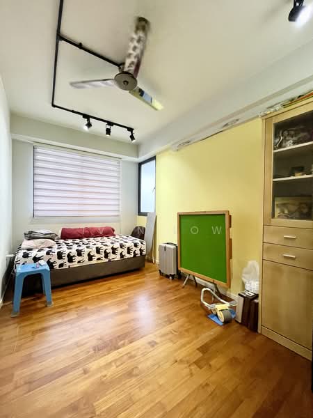 308C Punggol Walk HDB Flat For Sale at S$ 618,000 | PropertyGuru Singapore - Bedroom