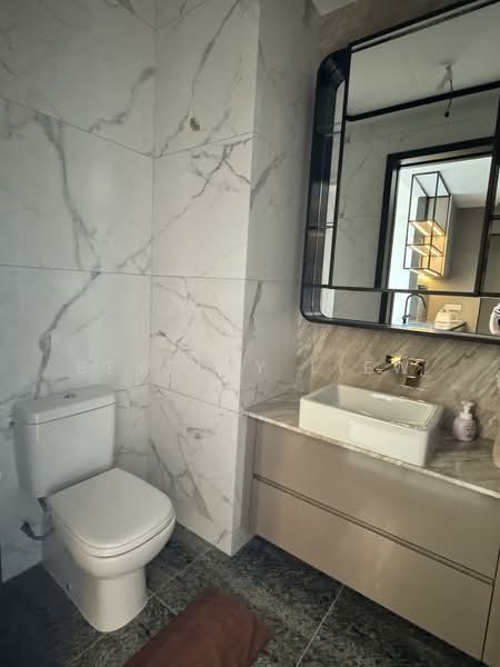 Perfect Ten, 323 Bukit Timah Road, 2 Bedrooms, 797 sqft, Condominium For Rent, by Bevelry Liew, 500072224 - Bathroom - PropertyGuru.com.sg