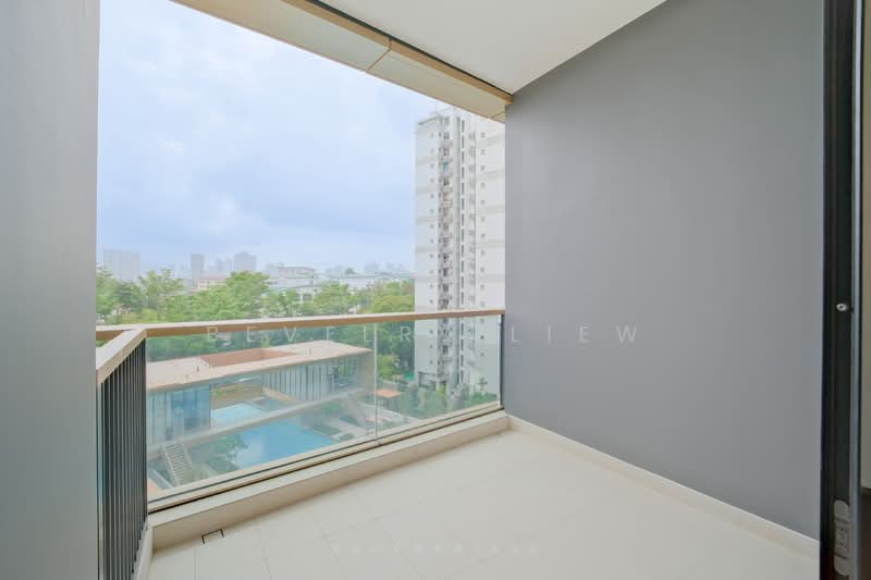 Perfect Ten, 323 Bukit Timah Road, 2 Bedrooms, 797 sqft, Condominium For Rent, by Bevelry Liew, 500072224 - Balcony - PropertyGuru.com.sg