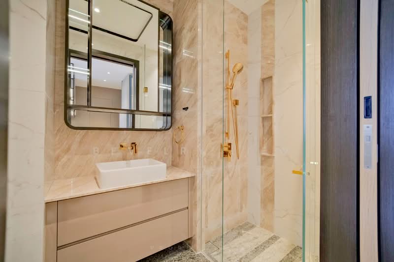 Perfect Ten, 323 Bukit Timah Road, 2 Bedrooms, 797 sqft, Condominium For Rent, by Bevelry Liew, 500072224 - Bathroom - PropertyGuru.com.sg
