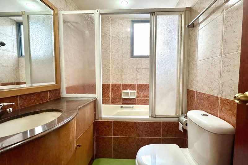 Central View Condominium For Sale at S$ 1,680,000 | PropertyGuru Singapore - Bathroom