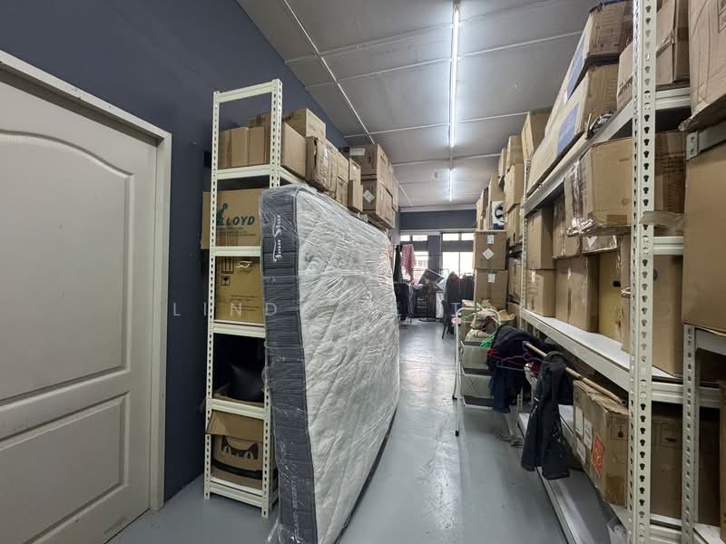 157 Sims Avenue Shophouse For Sale at S$ 3,300,000 | PropertyGuru Singapore - Storage - Interior