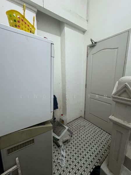 157 Sims Avenue Shophouse For Sale at S$ 3,300,000 | PropertyGuru Singapore - Interior