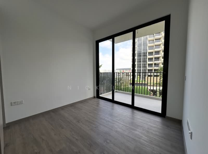 Sengkang Grand Residences Condominium For Sale at S$ 2,100,000 | PropertyGuru Singapore - Master Bedroom