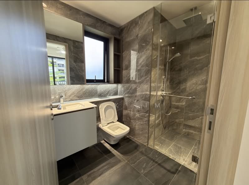 Sengkang Grand Residences, 74 Compassvale Bow, 3 Bedrooms, 936 sqft, Condominium For Sale, by Nick Lim, 500072244 - Bathroom - PropertyGuru.com.sg