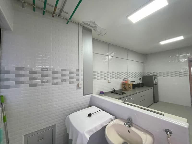 Kitchen - Laundry Area