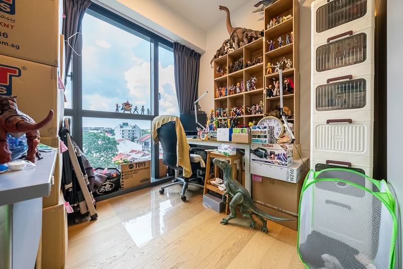 The Florence Residences Condominium For Sale at S$ 1,870,000 | PropertyGuru Singapore - Study