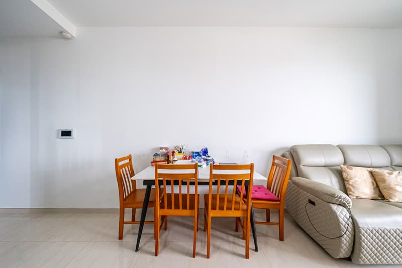 The Florence Residences Condominium For Sale at S$ 1,870,000 | PropertyGuru Singapore - Dining Room