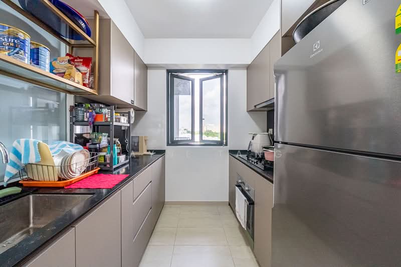 The Florence Residences Condominium For Sale at S$ 1,870,000 | PropertyGuru Singapore - Kitchen