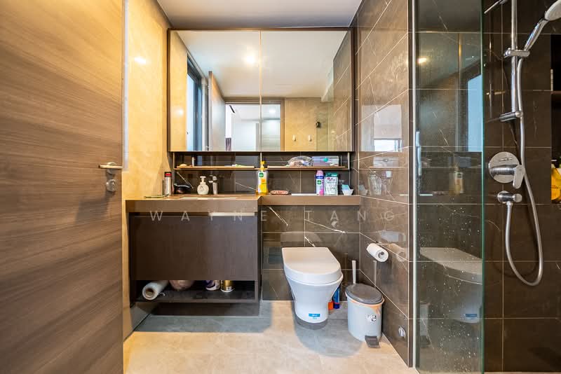 The Florence Residences Condominium For Sale at S$ 1,870,000 | PropertyGuru Singapore - Bathroom