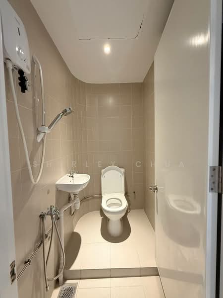 The Colonnade, 82 Grange Road, 3 Bedrooms, 3,617 sqft, Condominium For Rent, by Shirley Chua, 500072263 - Bathroom - PropertyGuru.com.sg